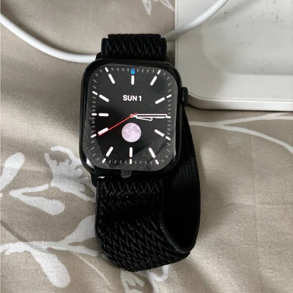 Apple Watch 44mm Smartwatch with Black Mesh Band - Picture 1 of 4